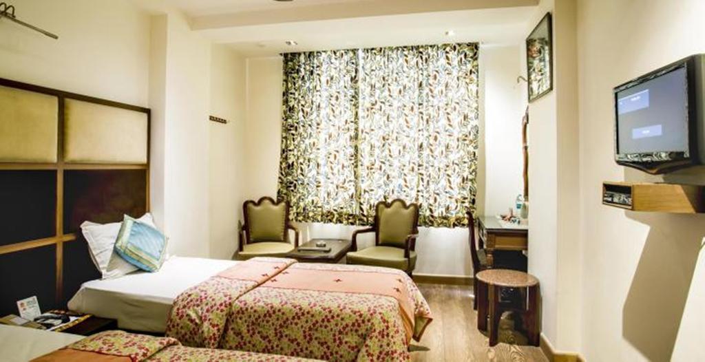 Hotel Arpit Palace Delhi  Extérieur photo